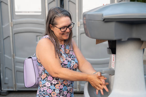 Portable Toilet Options We Offer in Guin, AL